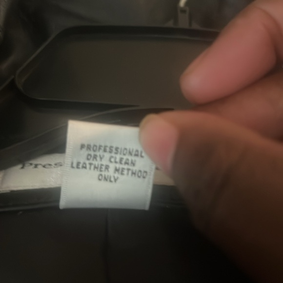 A junior leather coat - Picture 5 of 5